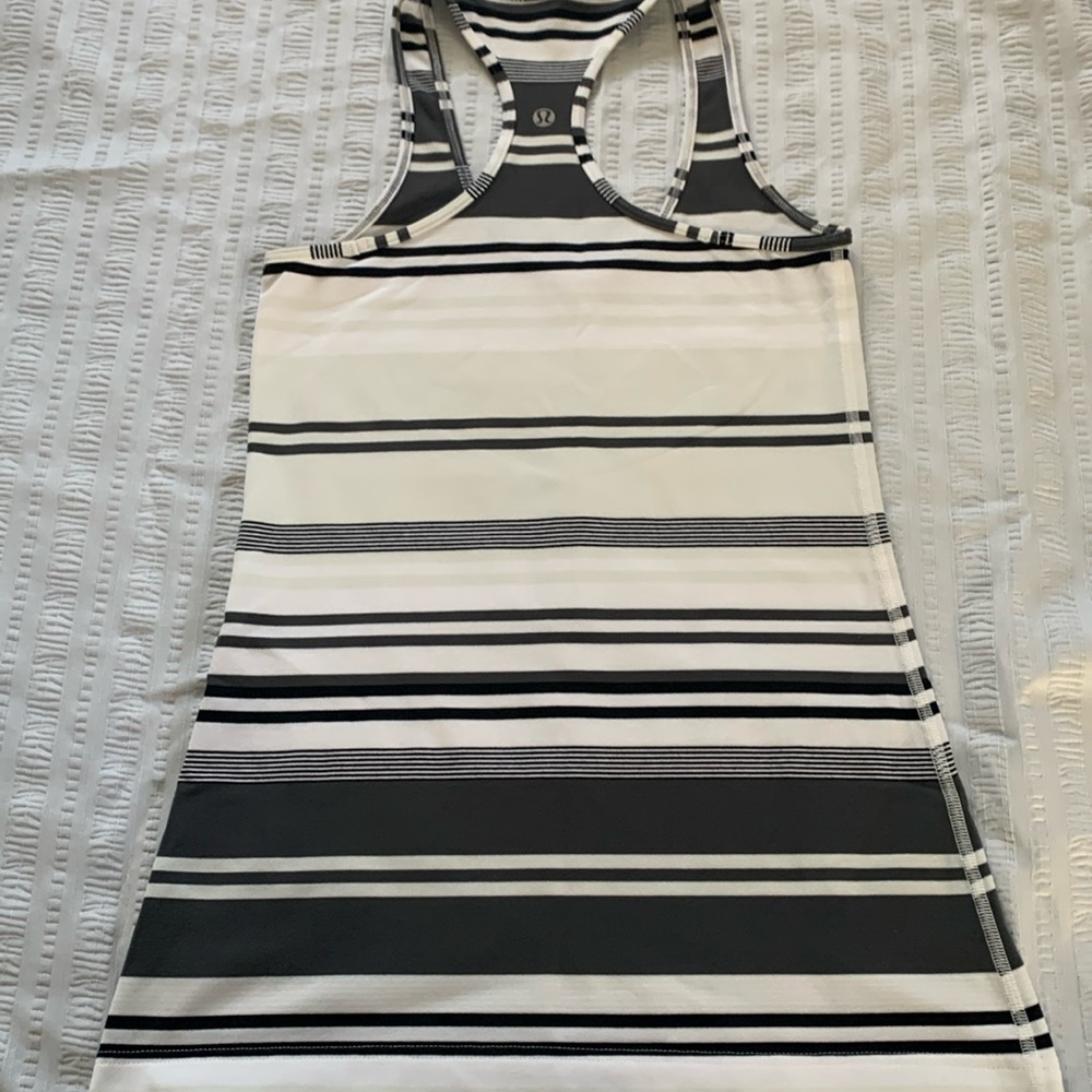 Lululemon Tank Top Gray Striped Racerback Workout Women’s Size 6